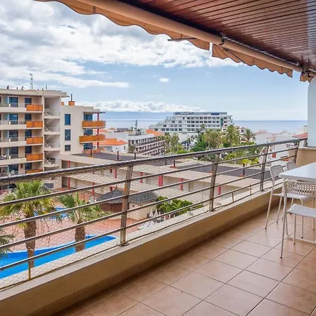 Lägenhet Spacious Terrace I Two Bedrooms I Swimming Pool In The *